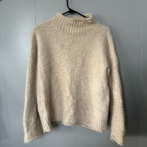 Rachel Zoe Cream Sweater Size medium cozy fuzzy turtleneck